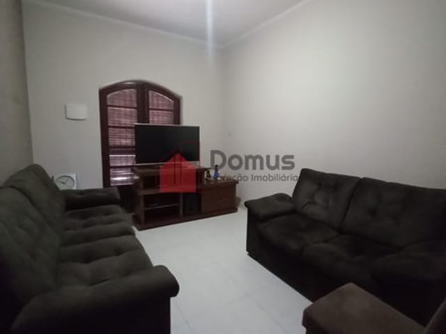 Casa com 167m², à venda, no bairro Jardim Rosely em Pindamonhangaba