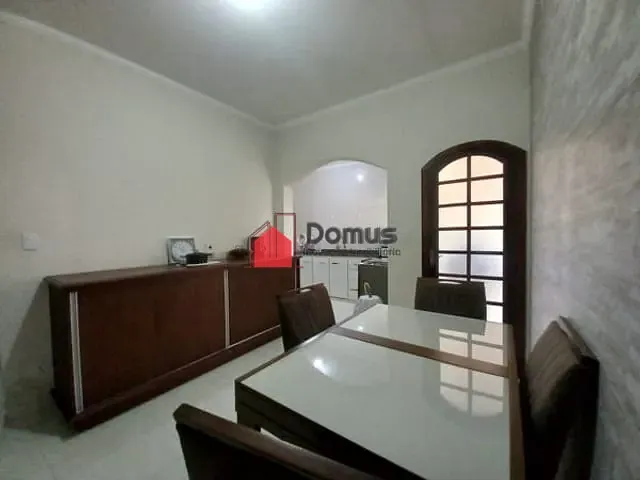 Casa com 167m², à venda, no bairro Jardim Rosely em Pindamonhangaba