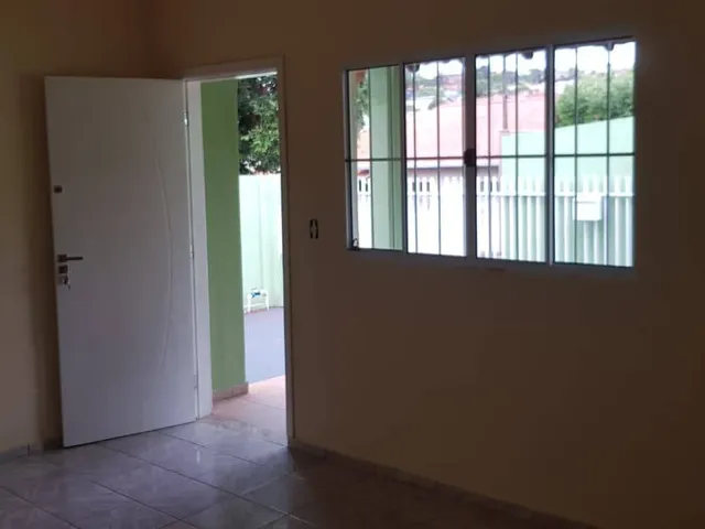 Casa 2 quartos e 1 banheiro, à venda, no bairro Residencial Nossa Terra em Cambé