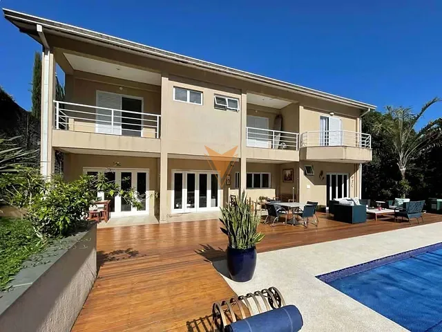 Casa com 1944m² 5 quartos e 7 banheiros, à venda, no bairro Vila Santo Antônio em Cotia