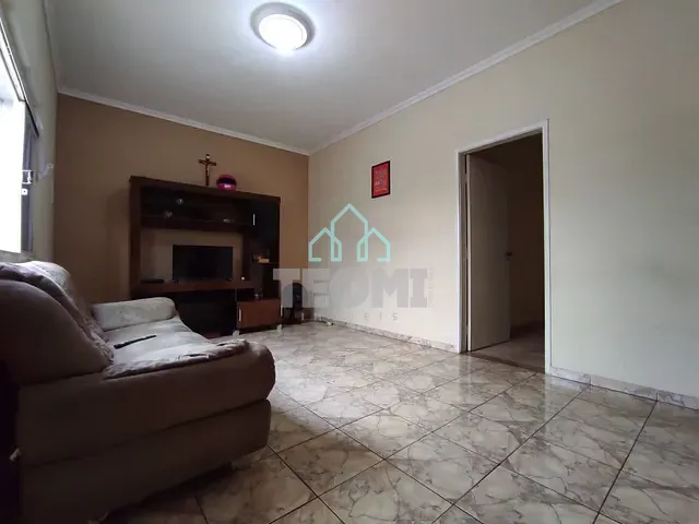 Casa com 294m² 3 quartos e 2 banheiros, à venda, no bairro Jardim das Bandeiras em Taubaté