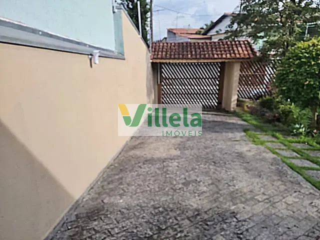 Casa com 432m² 3 quartos e 4 banheiros, à venda ou para alugar, no bairro Vila Maria Rosa em Ferraz de Vasconcelos