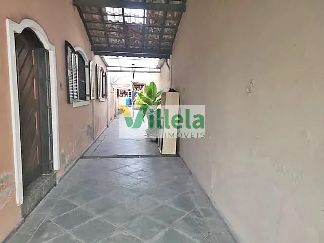 Casa com 432m² 3 quartos e 4 banheiros, à venda ou para alugar, no bairro Vila Maria Rosa em Ferraz de Vasconcelos