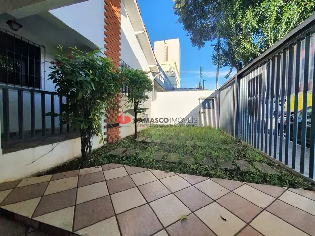 Casa com 400m² 4 quartos e 3 banheiros, à venda, no bairro Santa Maria em São Caetano do Sul