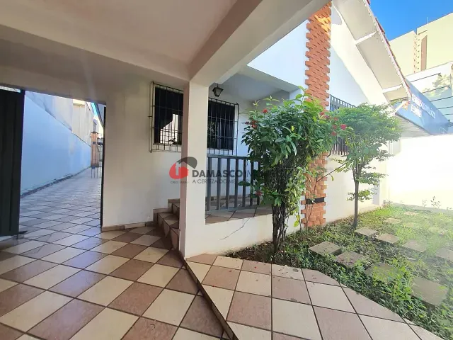 Casa com 400m² 4 quartos e 3 banheiros, à venda, no bairro Santa Maria em São Caetano do Sul