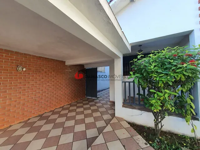 Casa com 400m² 4 quartos e 3 banheiros, à venda, no bairro Santa Maria em São Caetano do Sul