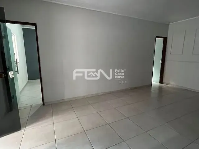 Casa 2 quartos e 1 banheiro, para alugar, no bairro Camaçari de Dentro em Camaçari