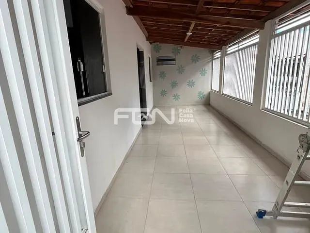 Casa 2 quartos e 1 banheiro, para alugar, no bairro Camaçari de Dentro em Camaçari