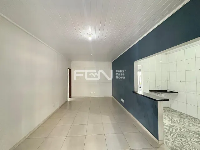 Casa 2 quartos e 1 banheiro, para alugar, no bairro Camaçari de Dentro em Camaçari