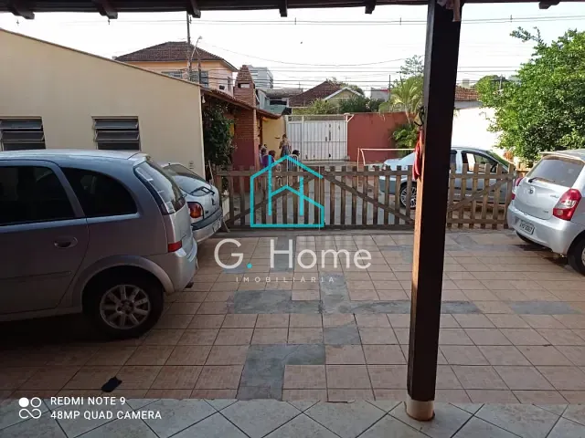 Casa com 442m² 4 quartos e 3 banheiros, à venda, no bairro Vila Brasil em Londrina