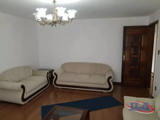 Casa com 337m² 4 quartos e 5 banheiros, à venda, no bairro Ahú em Curitiba