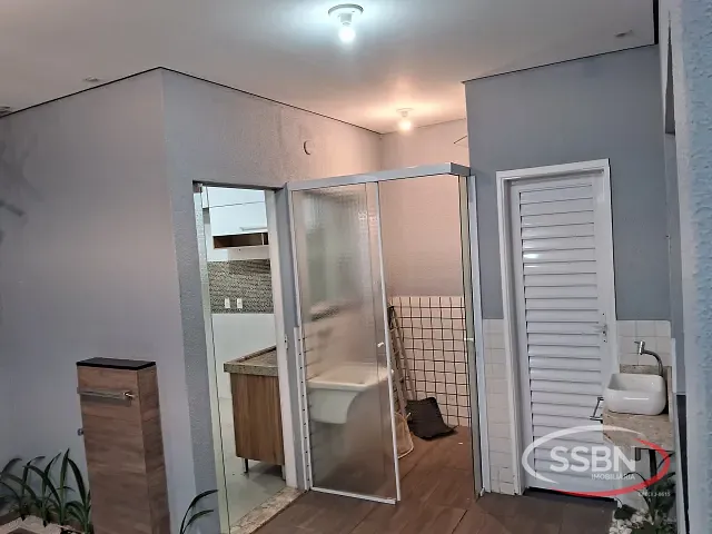Casa 2 quartos e 2 banheiros, para alugar, no bairro Jardim Residencial Fibra em Nova Odessa