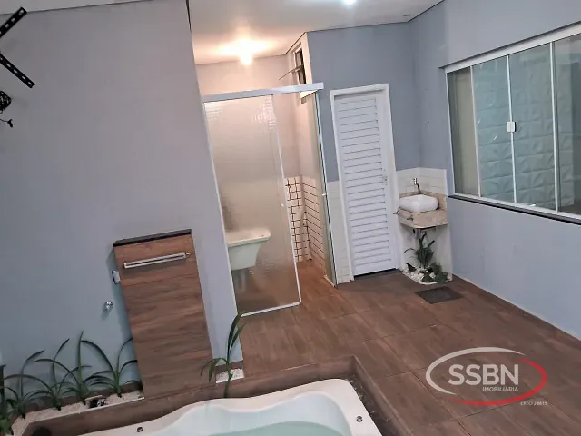 Casa 2 quartos e 2 banheiros, para alugar, no bairro Jardim Residencial Fibra em Nova Odessa