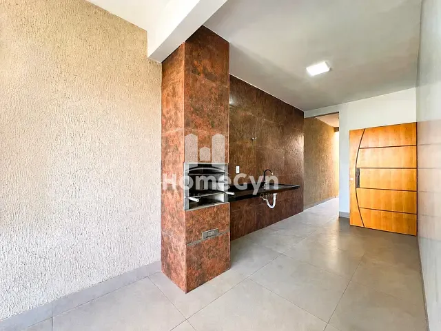 Casa 3 quartos e 2 banheiros, para alugar, no bairro Jardim Itaipu em Goiânia