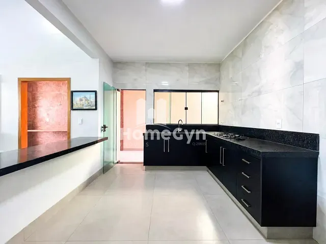 Casa 3 quartos e 2 banheiros, para alugar, no bairro Jardim Itaipu em Goiânia