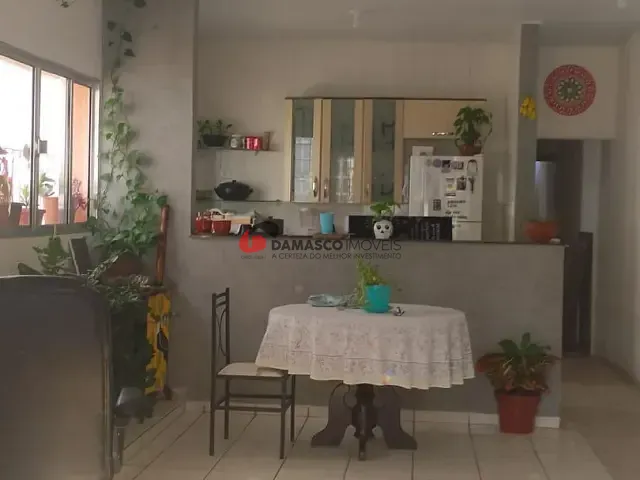 Casa 2 quartos e 1 banheiro, à venda, no bairro Olímpico em São Caetano do Sul