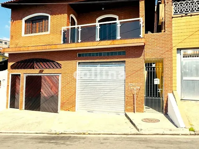 Casa 4 quartos e 4 banheiros, à venda, no bairro Jardim Ana Maria em Carapicuíba