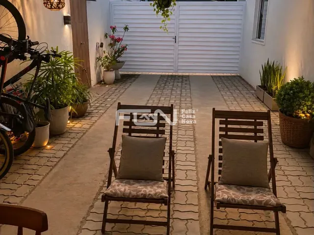 Casa 2 quartos e 3 banheiros, à venda, no bairro Ipitanga em Lauro de Freitas