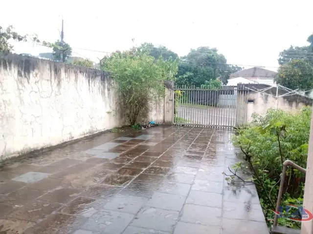 Casa 4 quartos e 3 banheiros, para alugar, no bairro Boa Vista em Curitiba