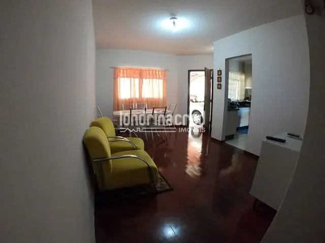 Casa com 180m² 3 quartos e 2 banheiros, à venda, no bairro Jardim Vale Verde em Londrina