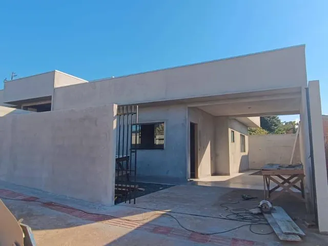 Casa 2 quartos e 1 banheiro, à venda, no bairro Jardim Vitória em Cambé