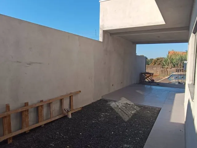 Casa 2 quartos e 1 banheiro, à venda, no bairro Jardim Vitória em Cambé