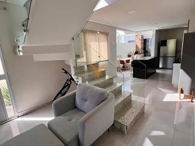 Casa com 125m² 3 quartos e 3 banheiros, à venda, no bairro Sítio Boa Vista em Cotia