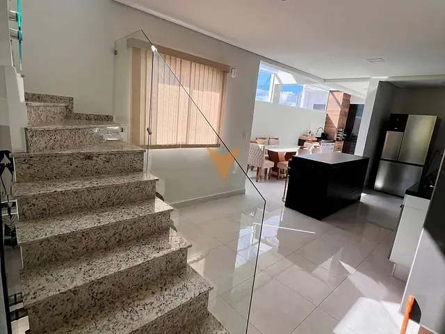 Casa com 125m² 3 quartos e 3 banheiros, à venda, no bairro Sítio Boa Vista em Cotia