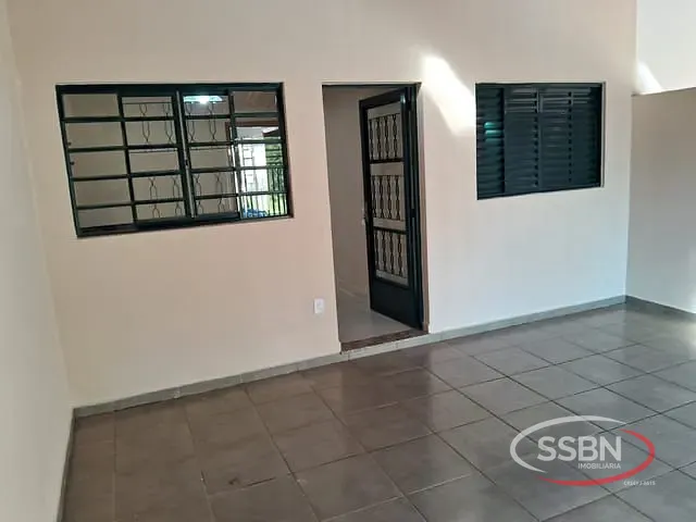 Casa 2 quartos e 1 banheiro, para alugar, no bairro Jardim Campos Verdes em Nova Odessa