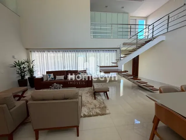 Casa com 787m² 3 quartos e 5 banheiros, para alugar, no bairro Residencial Alphaville Flamboyant em Goiânia