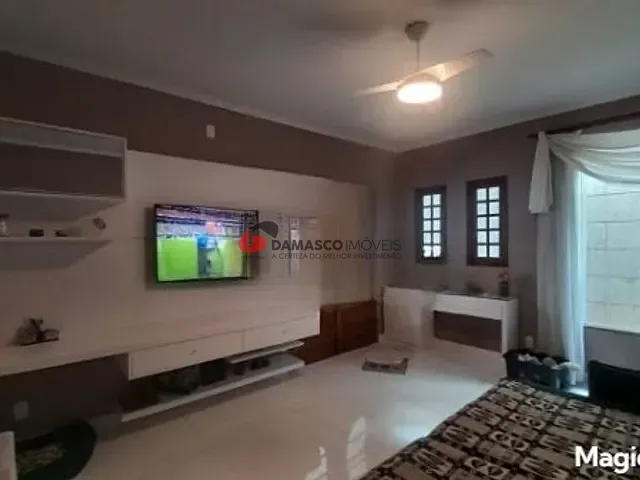 Casa com 212m² 3 quartos e 2 banheiros, para alugar, no bairro Barcelona em São Caetano do Sul