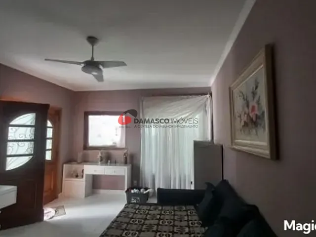 Casa com 212m² 3 quartos e 2 banheiros, para alugar, no bairro Barcelona em São Caetano do Sul