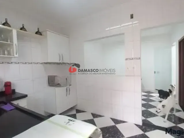 Casa com 212m² 3 quartos e 2 banheiros, para alugar, no bairro Barcelona em São Caetano do Sul