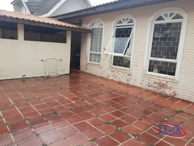 Casa com 406m² 3 quartos e 4 banheiros, à venda, no bairro Barreirinha em Curitiba