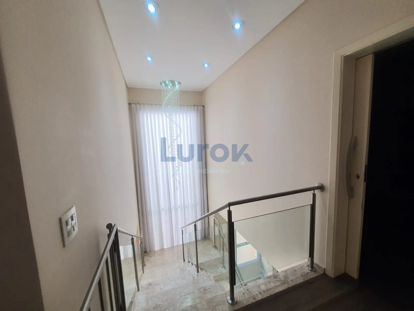 Casa, 3 quartos, 331 m² - Foto 2