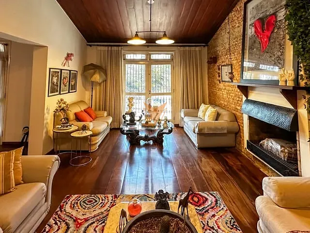 Casa com 400m² 3 quartos e 5 banheiros, à venda ou para alugar, no bairro Jardim Santa Izabel em Cotia