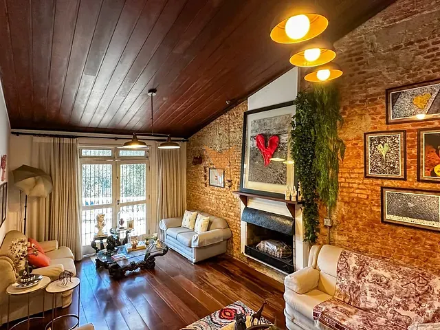 Casa com 400m² 3 quartos e 5 banheiros, à venda ou para alugar, no bairro Jardim Santa Izabel em Cotia
