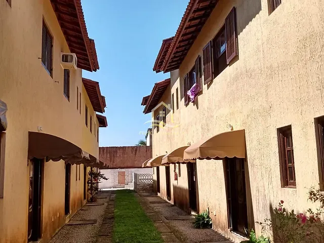 Casa com 90m² 2 quartos e 2 banheiros, à venda, no bairro Boraceia em Bertioga