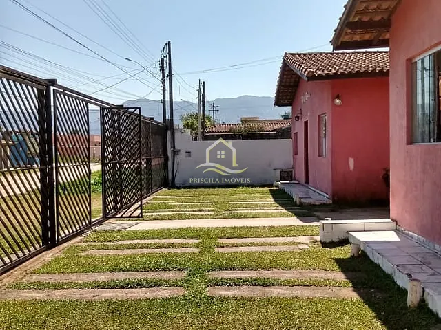 Casa com 90m² 2 quartos e 2 banheiros, à venda, no bairro Boraceia em Bertioga