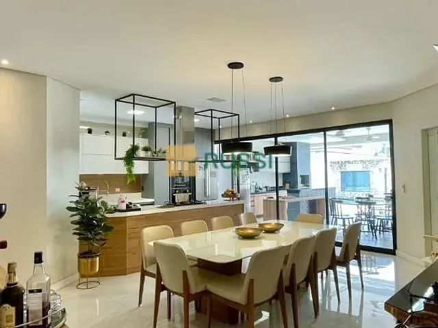 Casa com 760m² 5 quartos e 7 banheiros, à venda, no bairro Condomínio Reserva do Paratehy em São José dos Campos