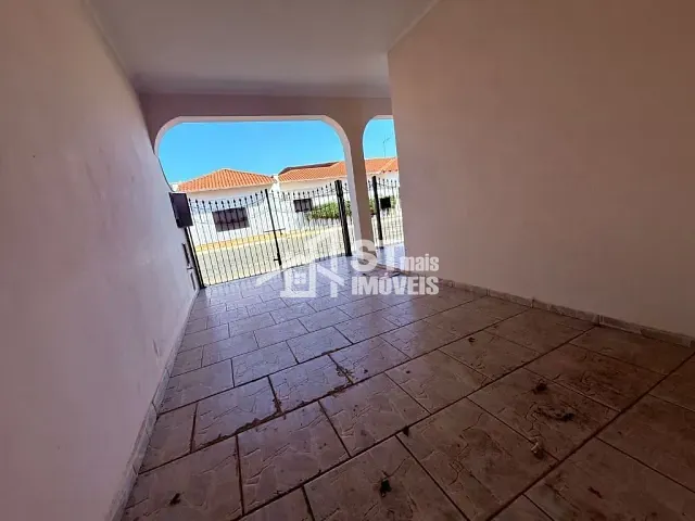 Casa com 300m² 3 quartos e 1 banheiro, à venda, no bairro Vila Mosconi em Andradas