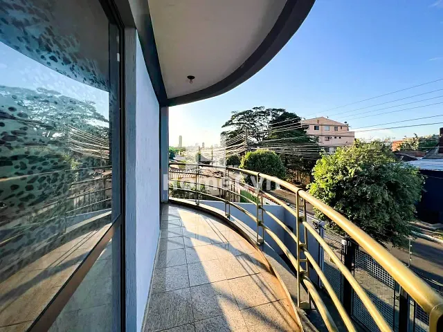 Casa para alugar, no bairro Jardim América em Goiânia