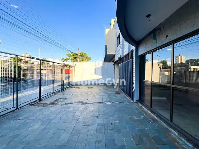 Casa para alugar, no bairro Jardim América em Goiânia