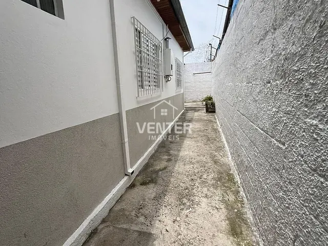 Casa com 125m² 2 quartos e 1 banheiro, à venda, no bairro Parque São Luís em Taubaté