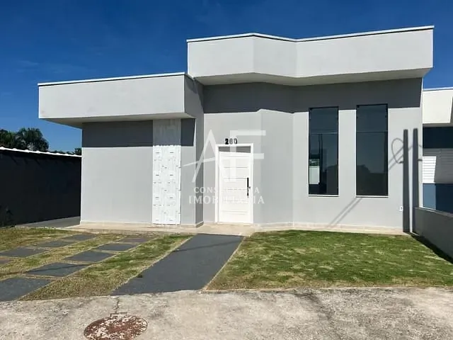 Casa com 250m² 3 quartos e 2 banheiros, à venda, no bairro Barranco em Taubaté