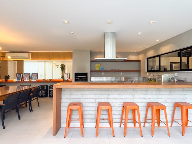 Casa com 600m² 6 quartos e 8 banheiros, à venda, no bairro Recreio dos Bandeirantes em Rio de Janeiro