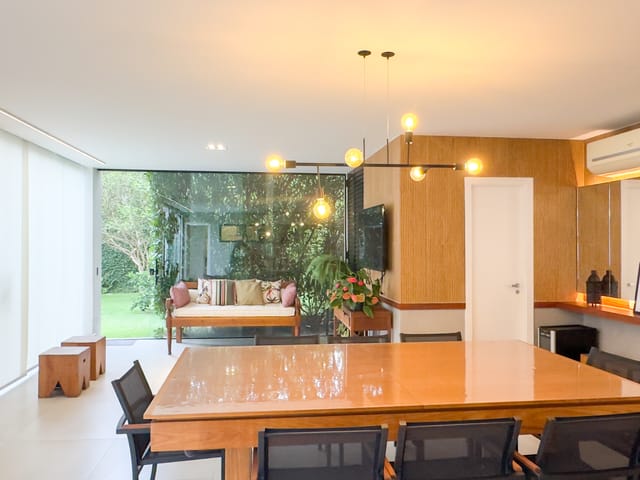 Casa com 600m² 6 quartos e 8 banheiros, à venda, no bairro Recreio dos Bandeirantes em Rio de Janeiro