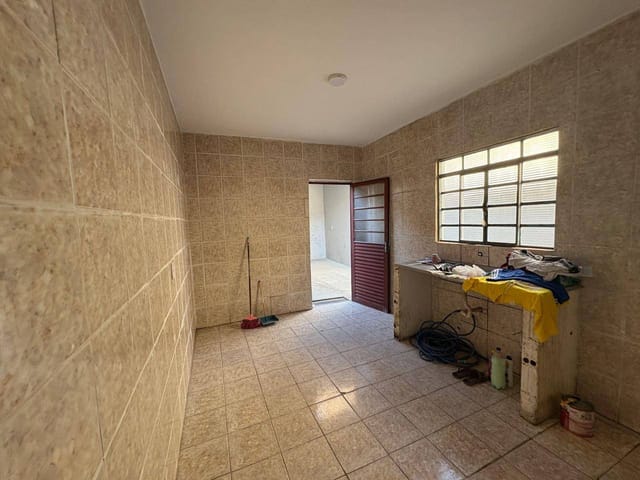 Casa com 150m² 2 quartos e 1 banheiro, à venda, no bairro Conjunto Habitacional Parque Itajaí em Campinas