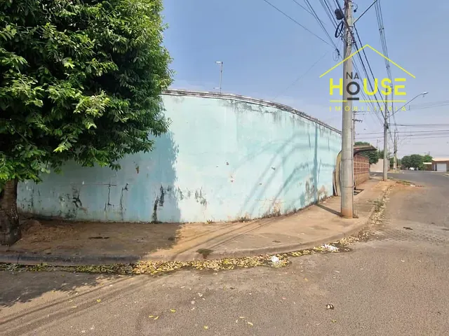 Casa 3 quartos e 3 banheiros, à venda, no bairro Jardim São Francisco em Fernandópolis