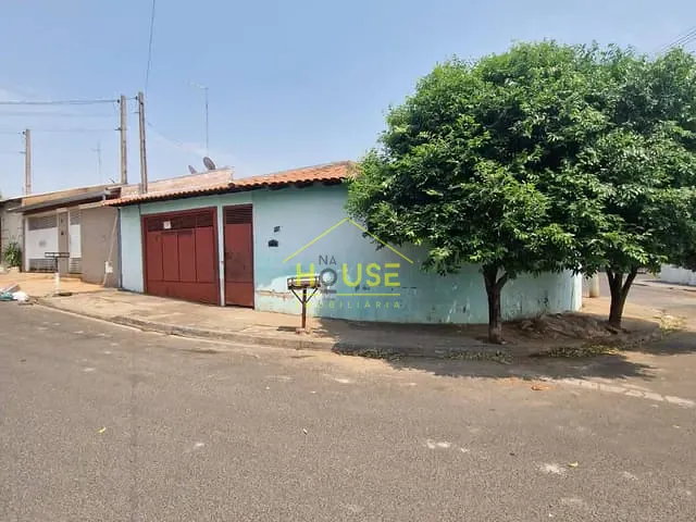 Casa 3 quartos e 3 banheiros, à venda, no bairro Jardim São Francisco em Fernandópolis